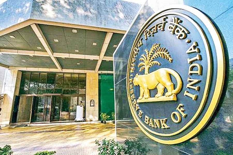 Banks will be open on the last Sunday of this month, as directed by RBI