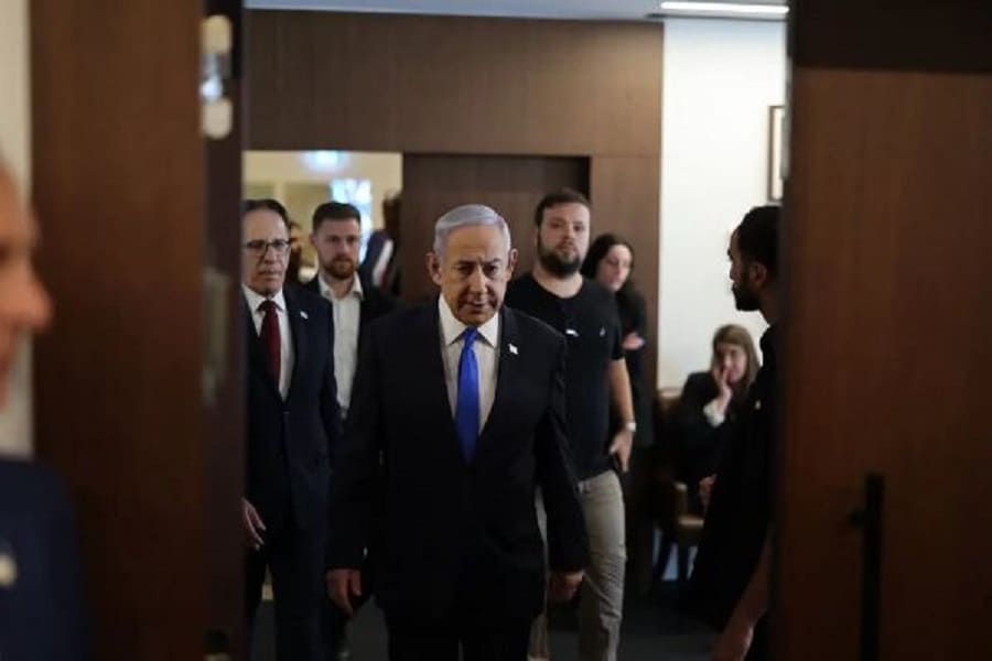 Top Netanyahu calls school protests anti-Semitism