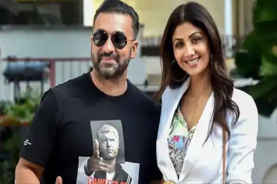 Shilpa Shetty went out of the country with her family despite the fear of ED, but did the actress escape?