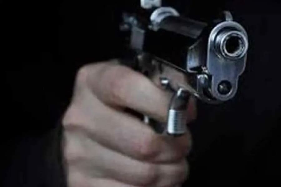 Shootout in Kharagpur! Scattered firing targeting the businessman in Chanchalya area