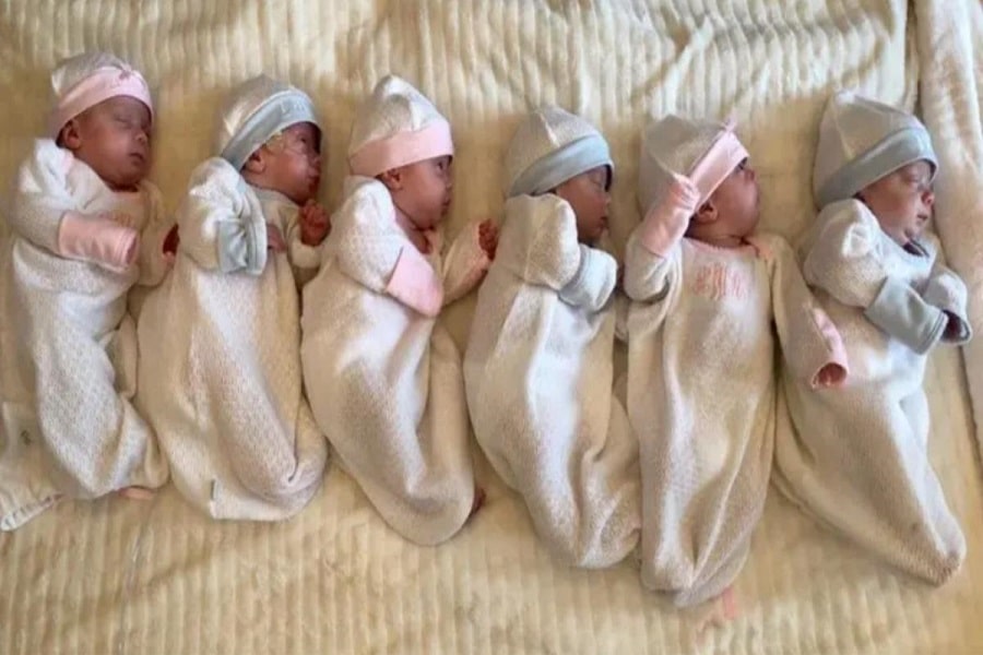 Mother gave birth to 6 children together! Healthy everyone, where this rare event happened?