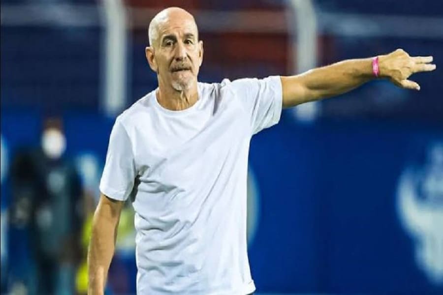 Football: The coach of the national team now Habas!