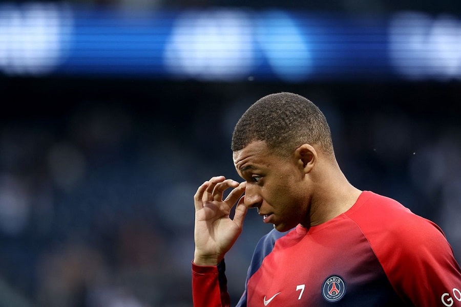 Mbappe's farewell accompanied the defeat