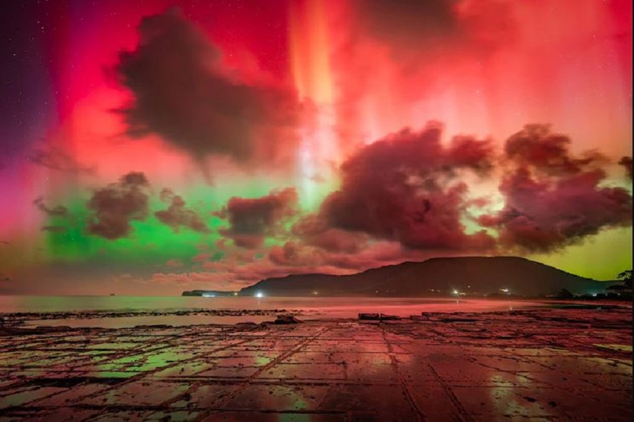 OMG! Mysterious lights were seen in several countries in the Northern Hemisphere due to the solar storm