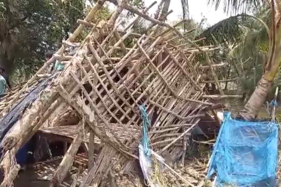 Mathurapur was destroyed by storm in just 5 minutes, hundreds of houses were destroyed