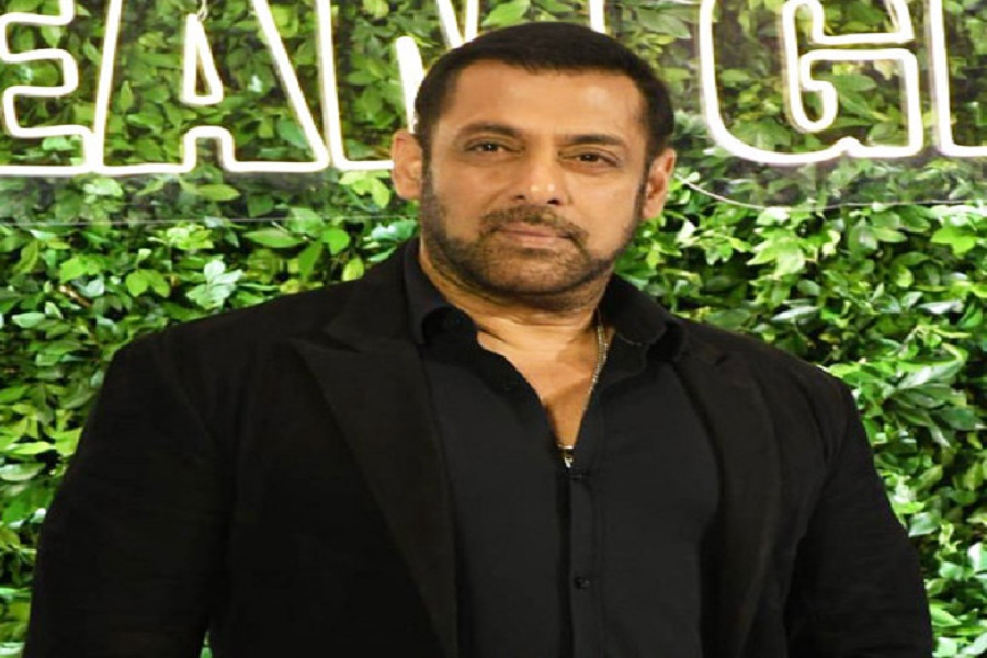 Suicidal accused in Salman's house shooting is in police custody