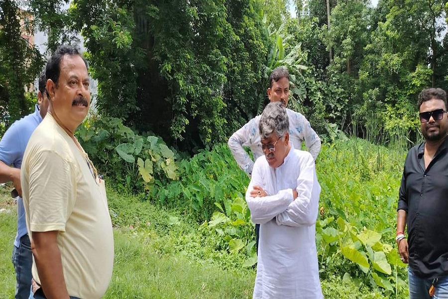Chunchura MLA Asit Majumdar stopped illegal pond filling